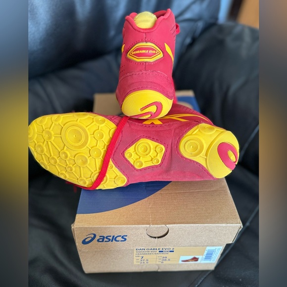 ASICS Dan Gable Evo 2 Wrestling Shoes - Picture 3 of 6